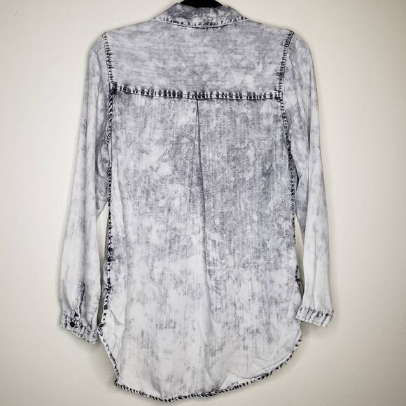 Soft Surroundings| Acid wash Gray Button Down Shirt - Picture 2 of 9